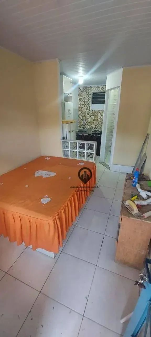 Casa triplex com 2 kitnets, terraço, garagem, próxima a estr do Magarça - Foto 5