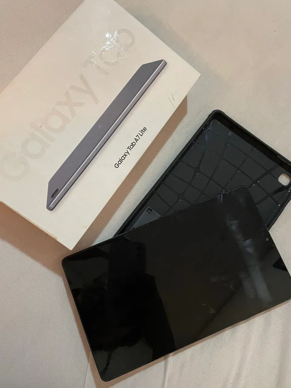 Vende-se tablet A7 lite 