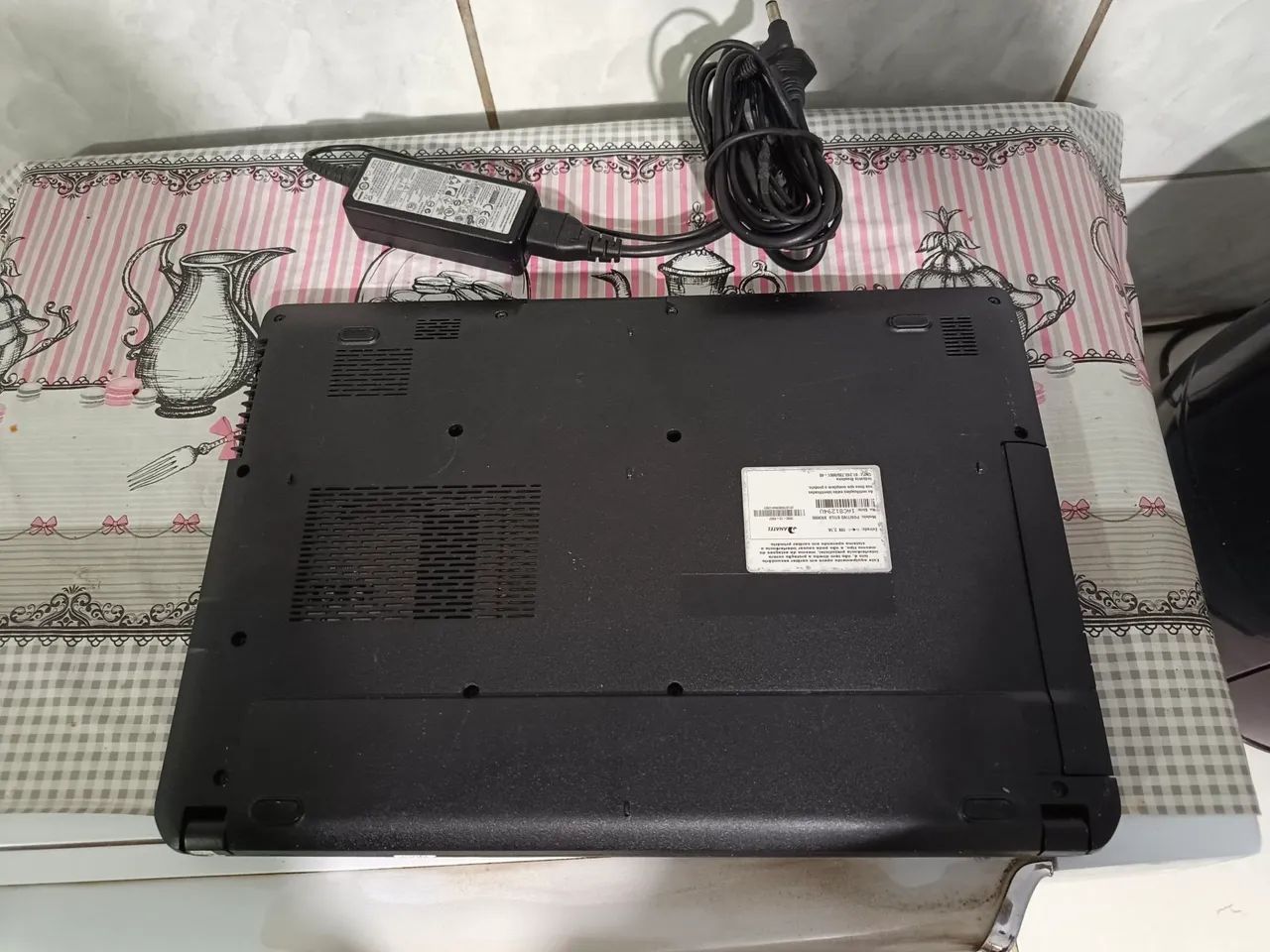 Notebook positivo com 4gb memória, ssd, teclado ok, Bat ok, carregador.  - Foto 5