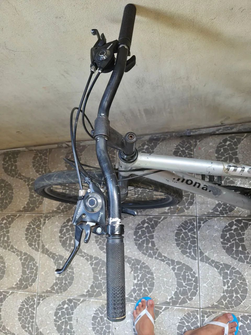 Bicicleta de alumínio leve aro 26 com marcha - Foto 2