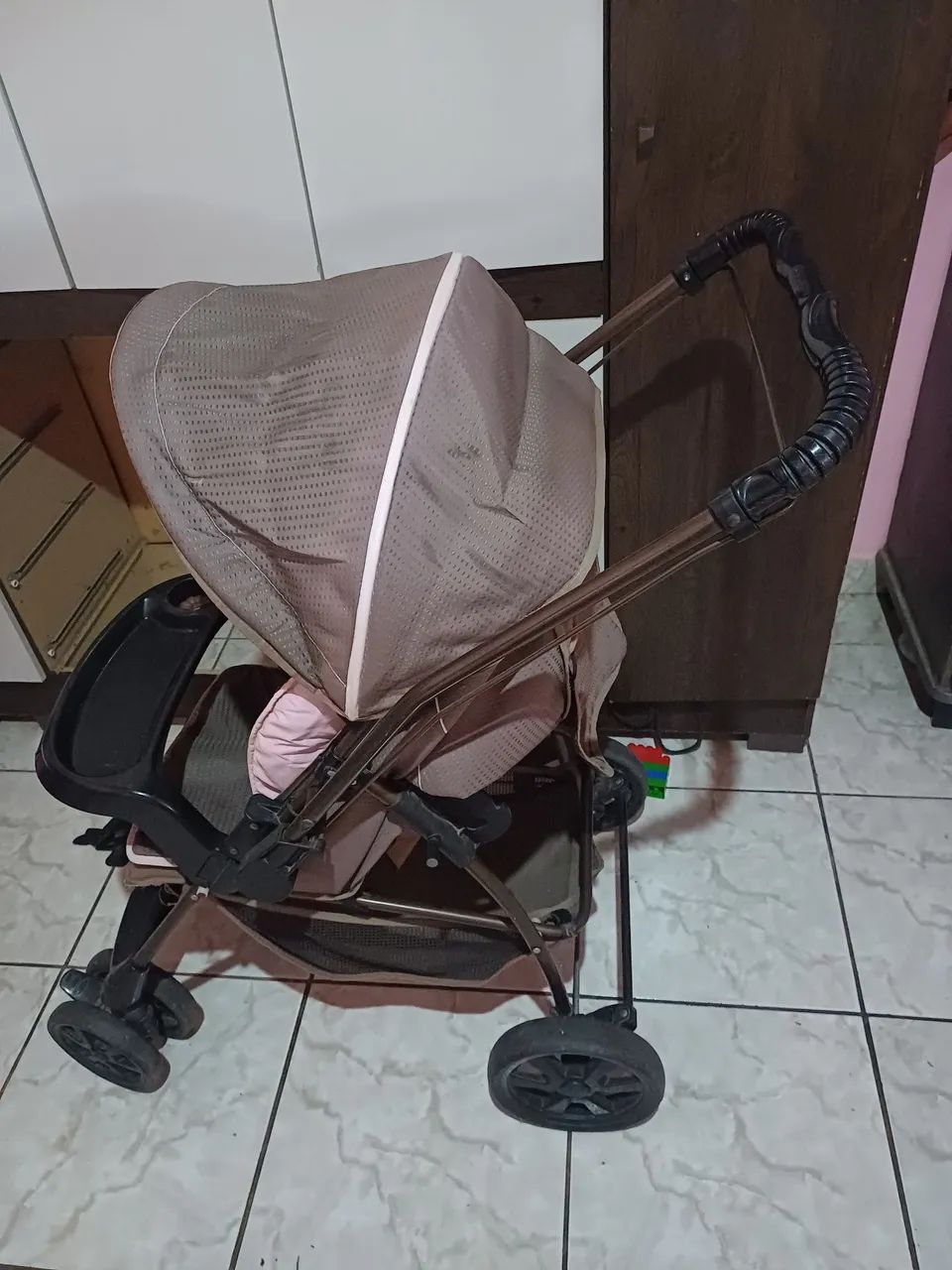 Carrinho de bebê galzerano semi novo - Foto 4