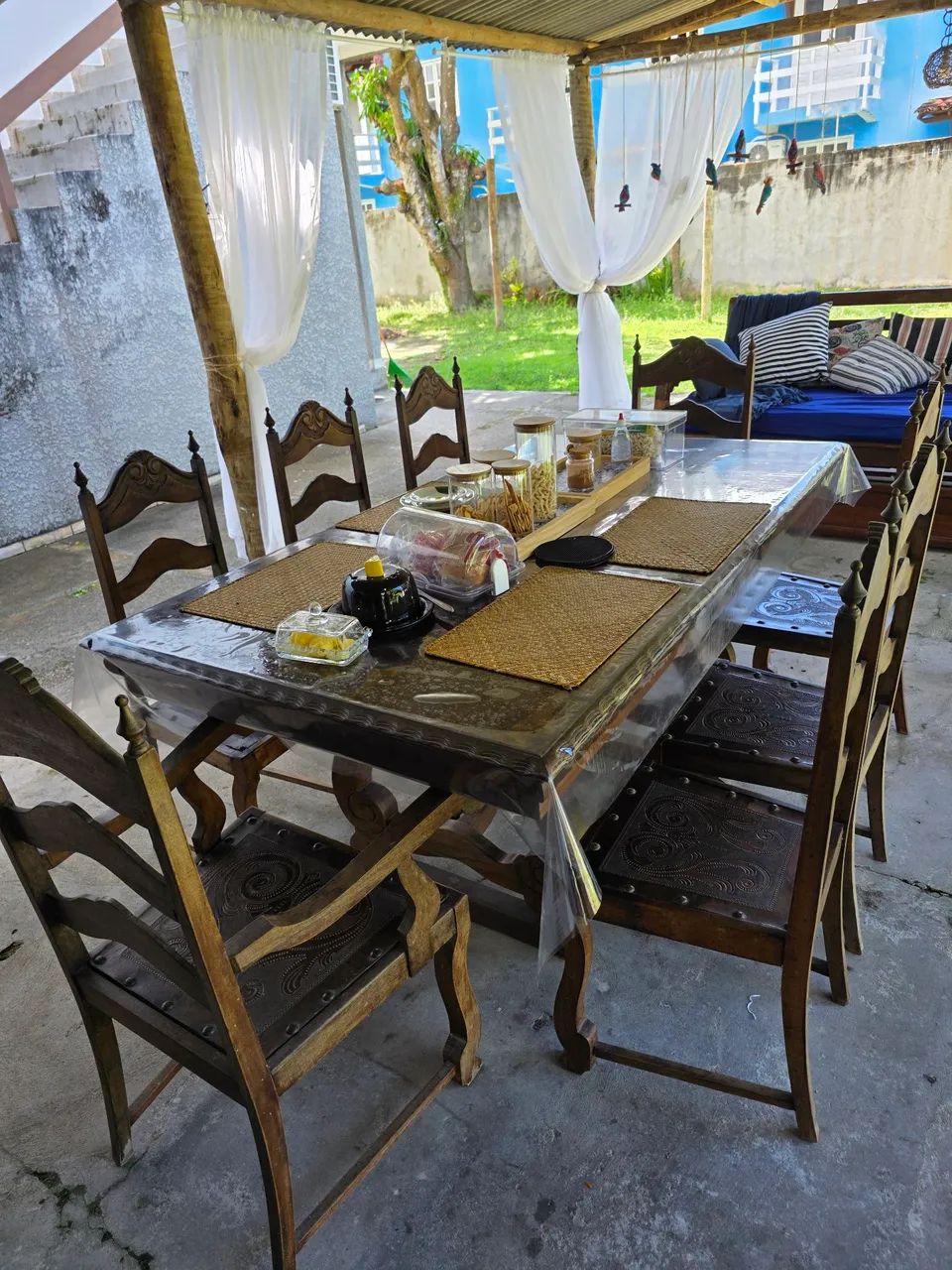 Conjunto Mesa de Jantar, Buffet e Cristaleira - Com Selo