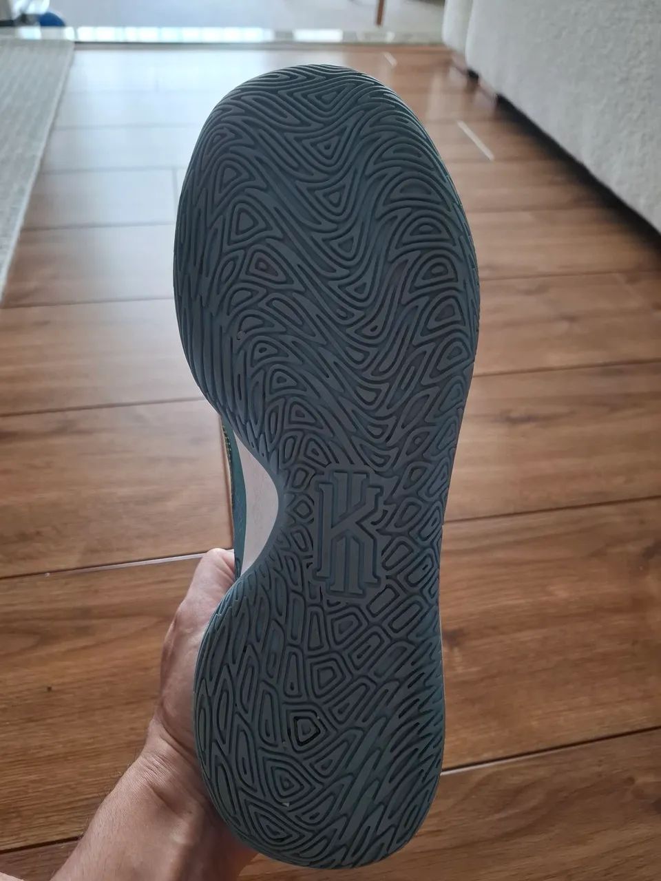 Tenis Nike Kyrie Flytrap 42 - Foto 3