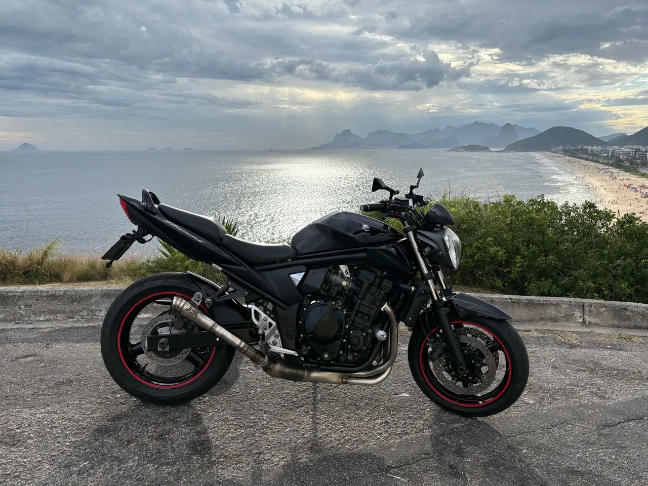 BANDIT 650N QUITADA! 