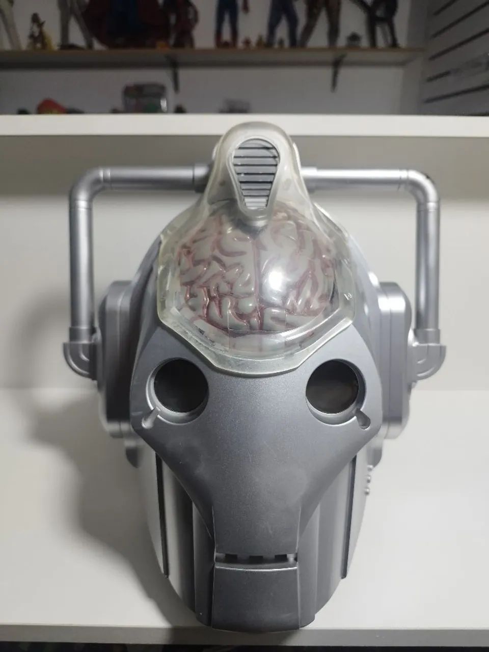 Boneco - capacete Dr who 