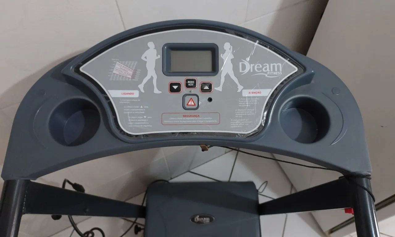 Esteira eletrônica dream fitnes