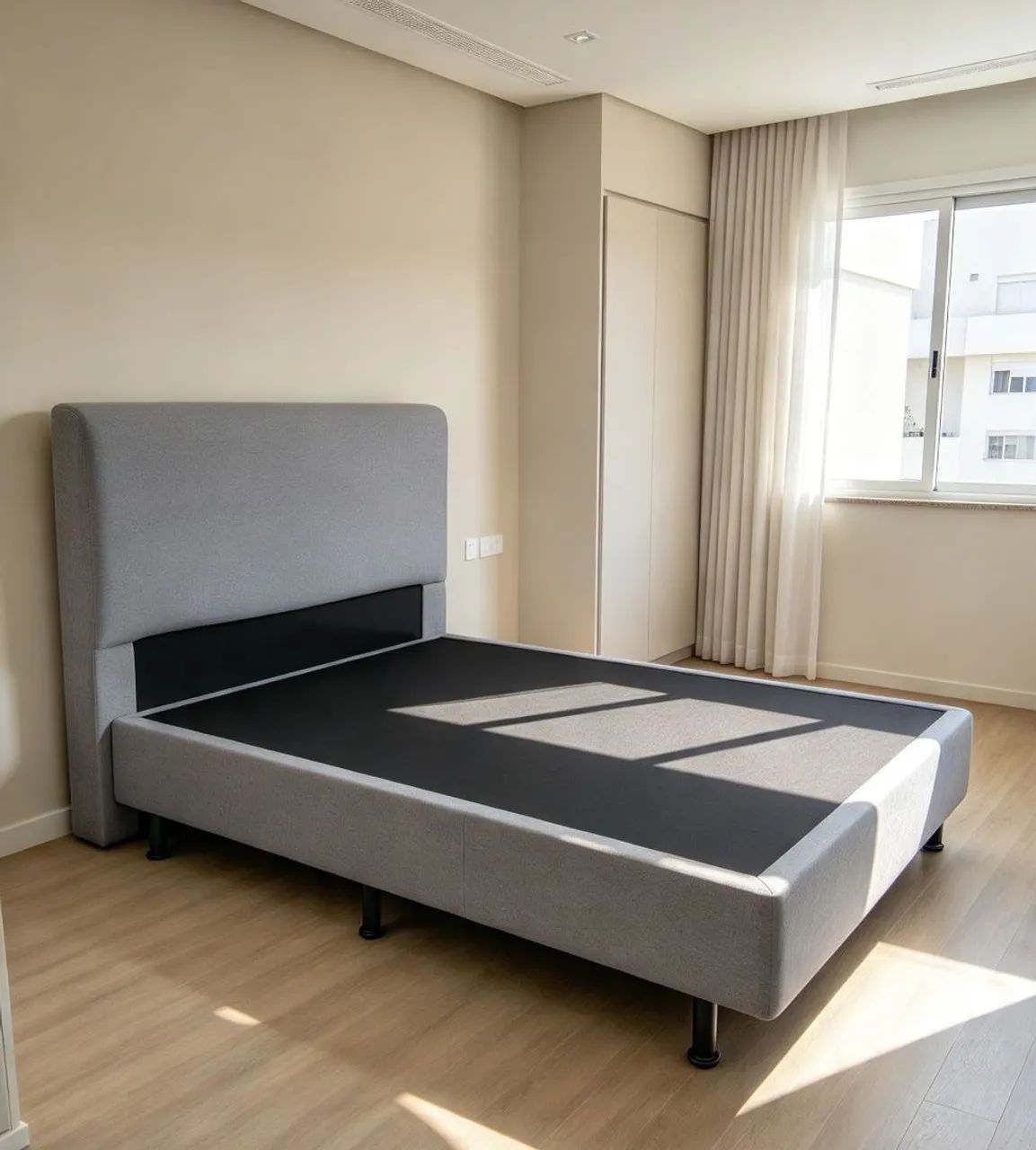 Cama Box base casal em LINHO com cabeceira.Entrego 