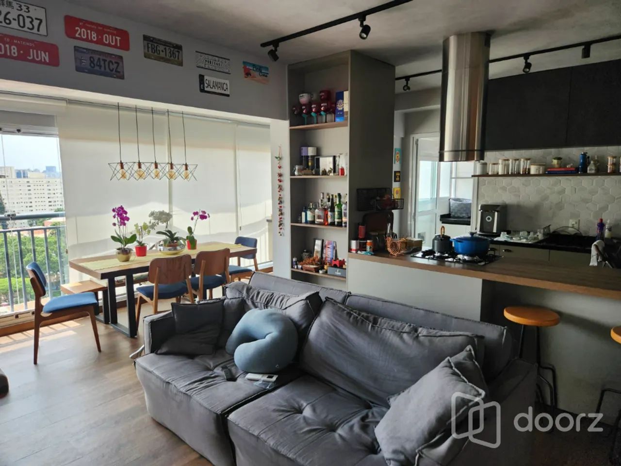 Imóvel na Teodureto Souto com 2 dormitórios e 85m²