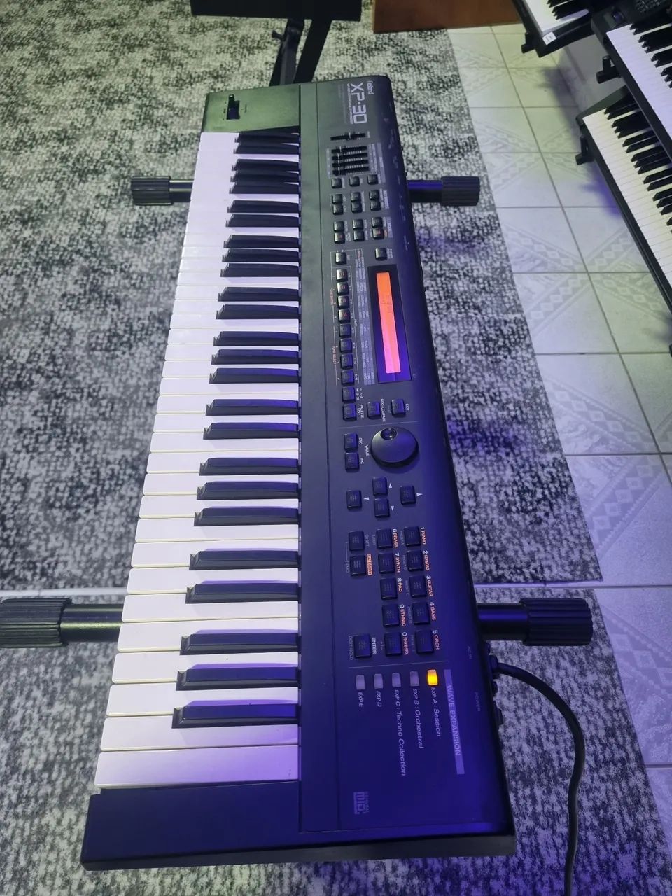 Teclado Roland XP-30 - Foto 2