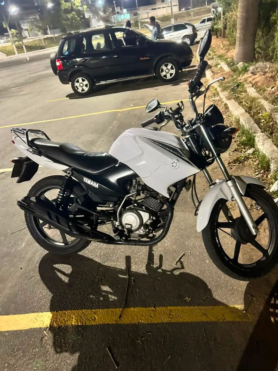 Vendo factor 125 carburada ano 2015 - Foto 2