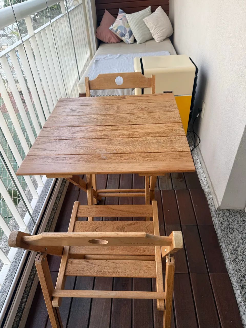 Mesa e cadeiras de madeira, estilo boteco - Foto 3