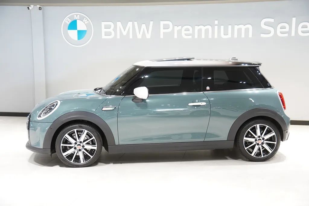 Mini Cooper SE Multitone Edit. 3P (elétrico) 2023 - Foto 4