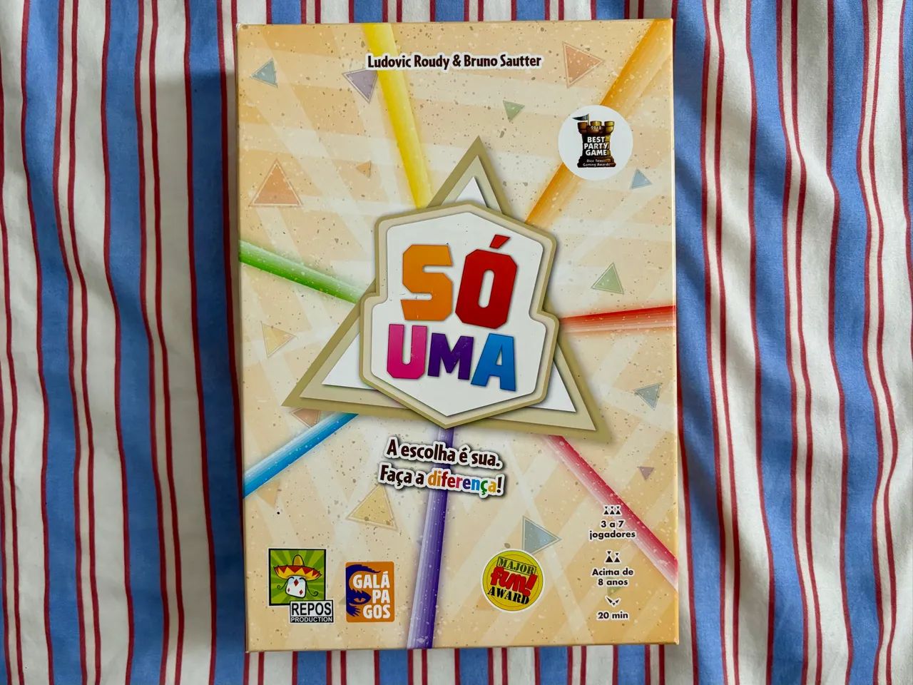 Só uma Jogo de tabuleiro Asmodee Galápagos party game boardgame