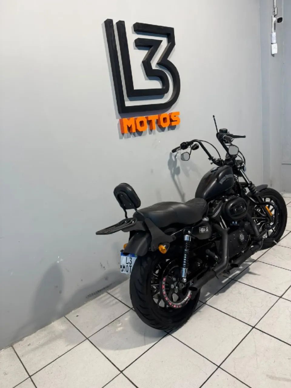 HARLEY-DAVIDSON XL 883N IRON. - Foto 4
