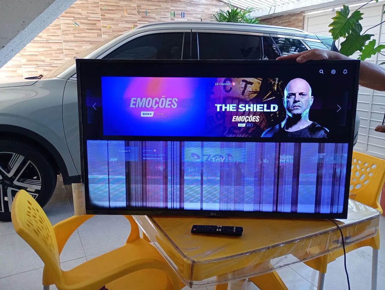 Tv LG para conserto/ou retirada de peças  - Foto 3