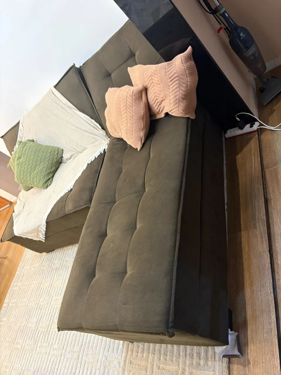 Sofá com chaise com 2 meses de uso  - Foto 2