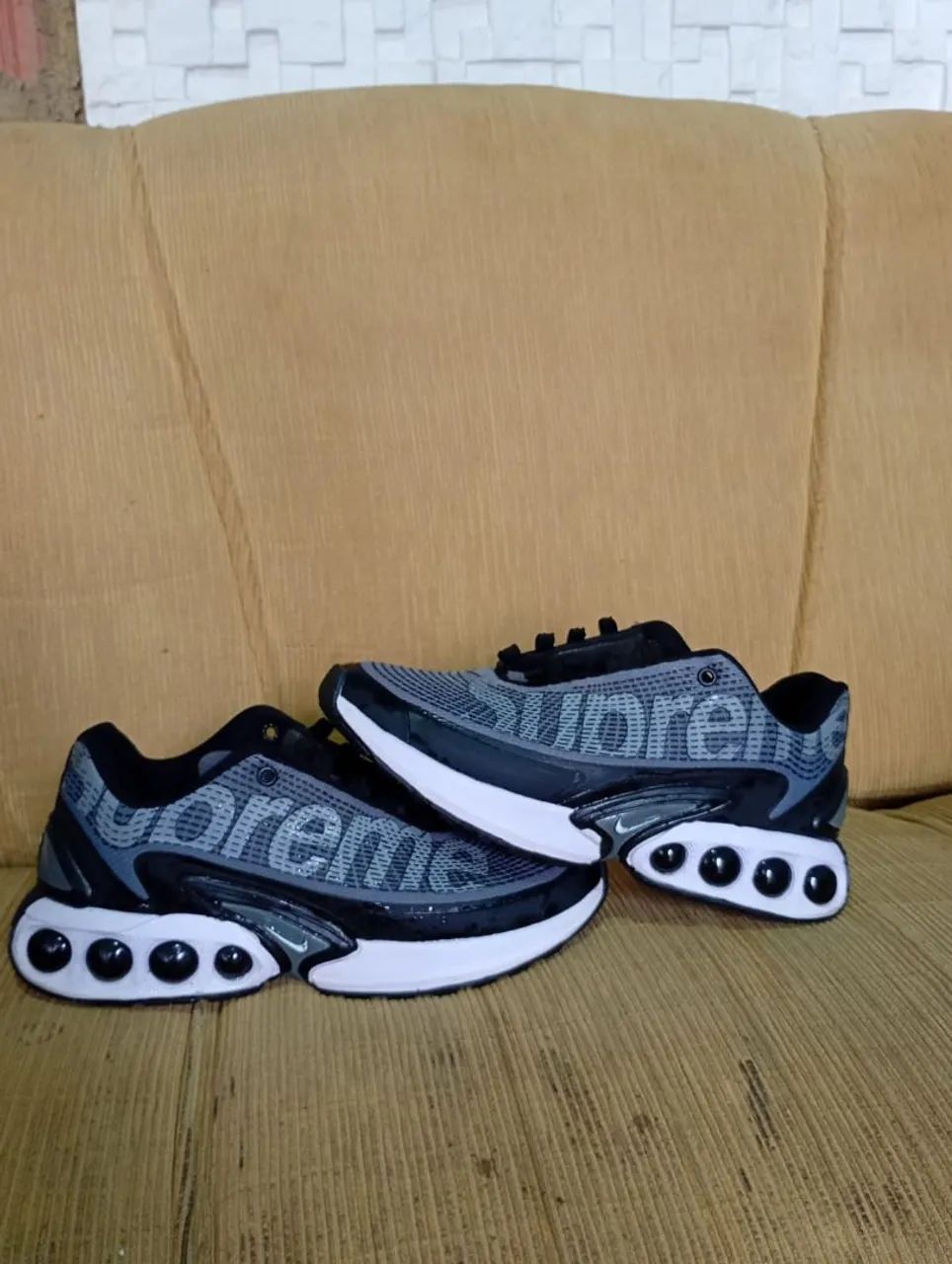 Tênis nike supreme seme novo em ótimo estado 