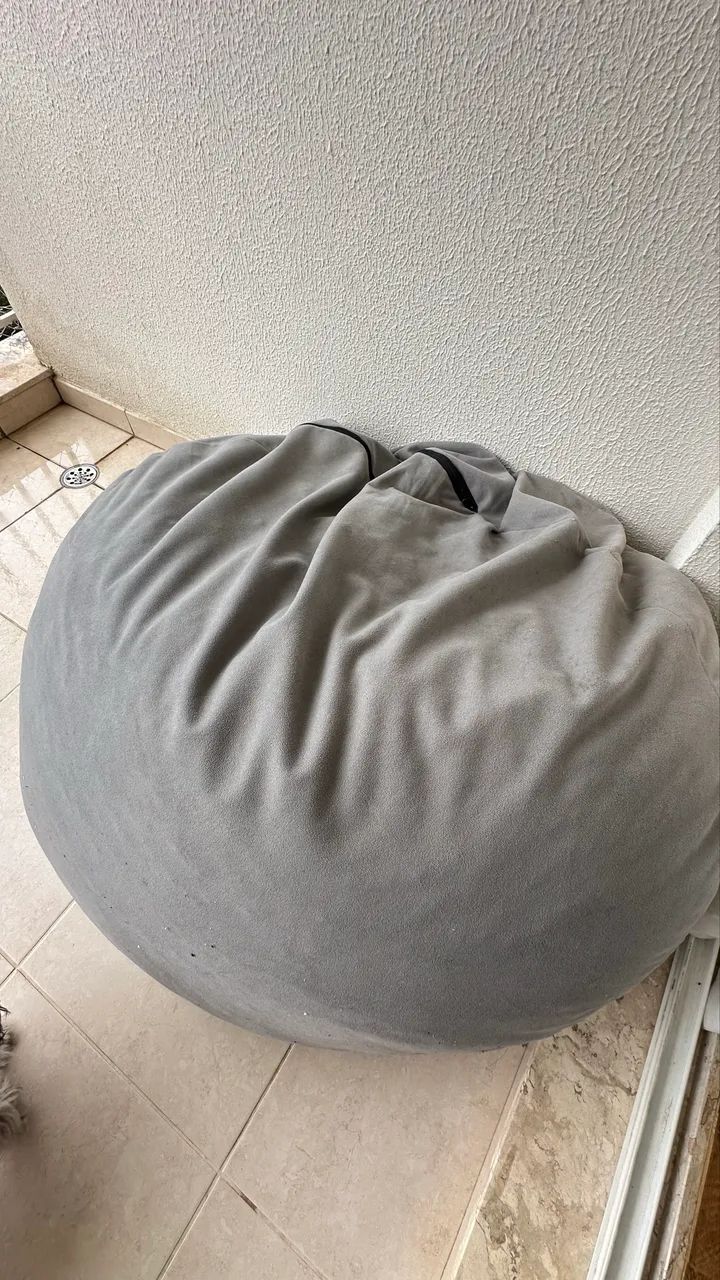  PUFF GIGANTE / BEAN BAG CINZA - CONFORTÁVEL E ESPAÇOSO - Foto 4