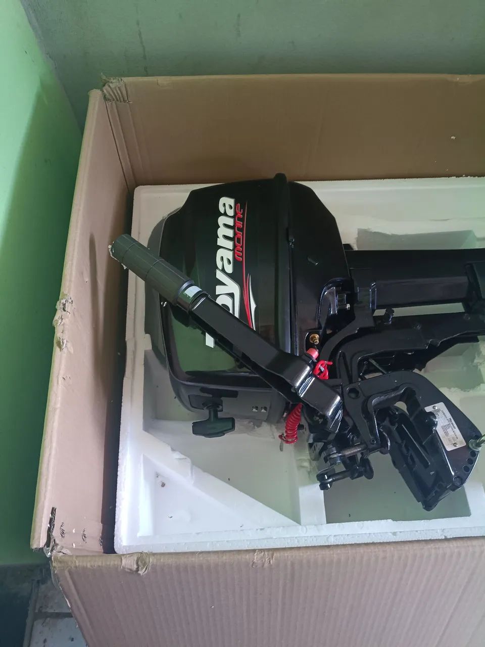 Motor de popa Toyama 9.8 - Foto 2