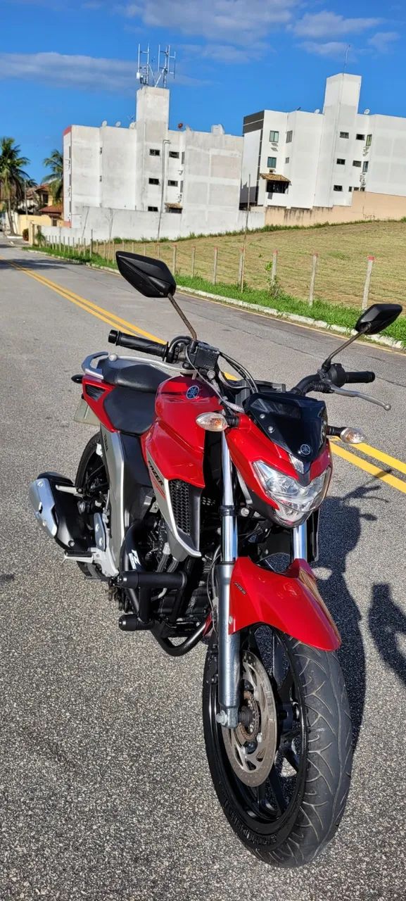 Fz25 - 2021