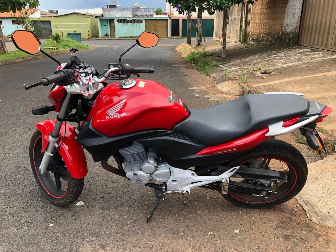 Cb 300 2011 - Foto 2