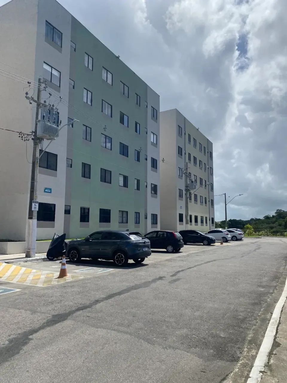 vendo apartamento 2/4 com todos os móveis planejados