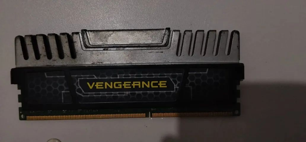  2x Memória RAM 8GB DDR3 (16GB Kit) - Funcionando 100%