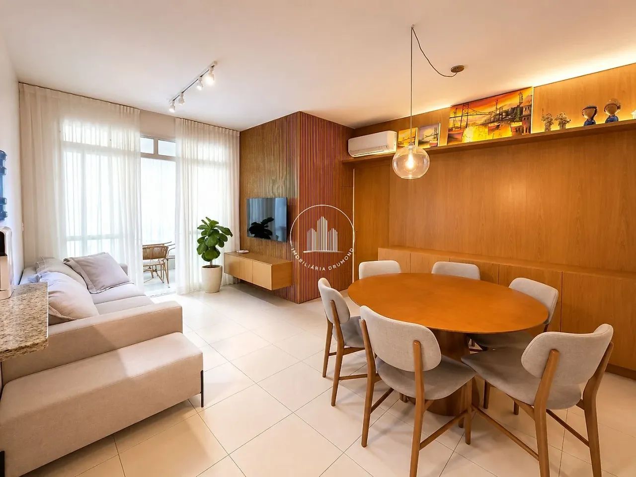 Apartamento 2 Quartos com 1 Suíte e 75m² - Coqueiros - BRN