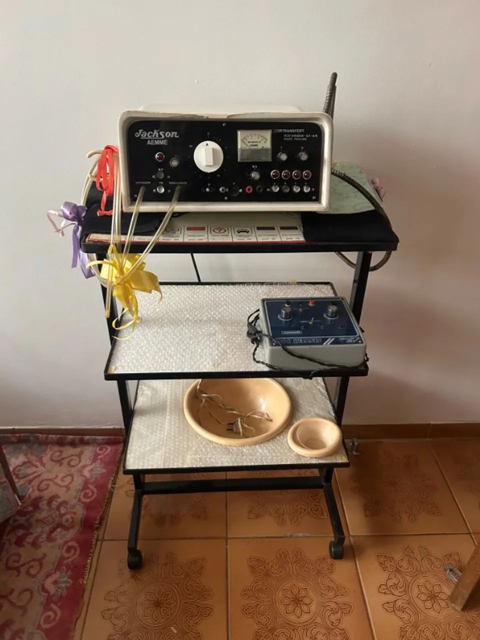 Móveis e aparelhos sala de estética