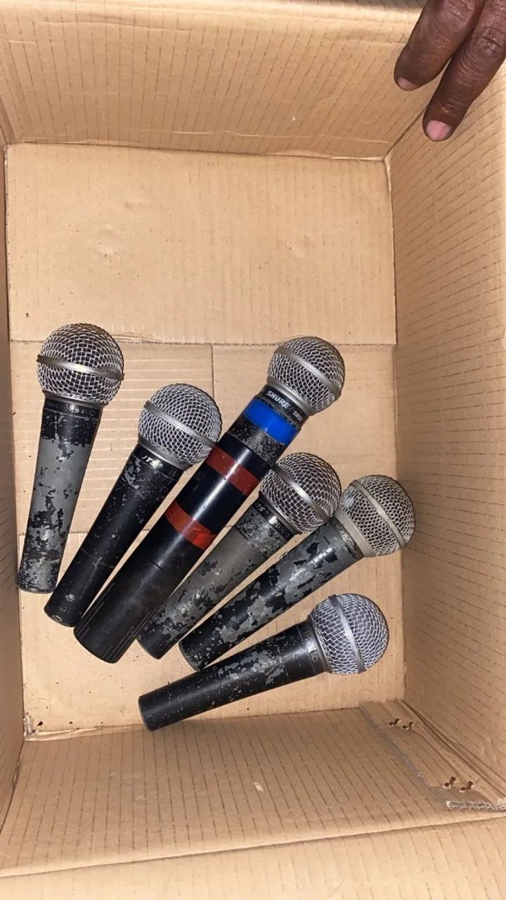 Microfones Dinâmicos Variados (Shure/JTS)