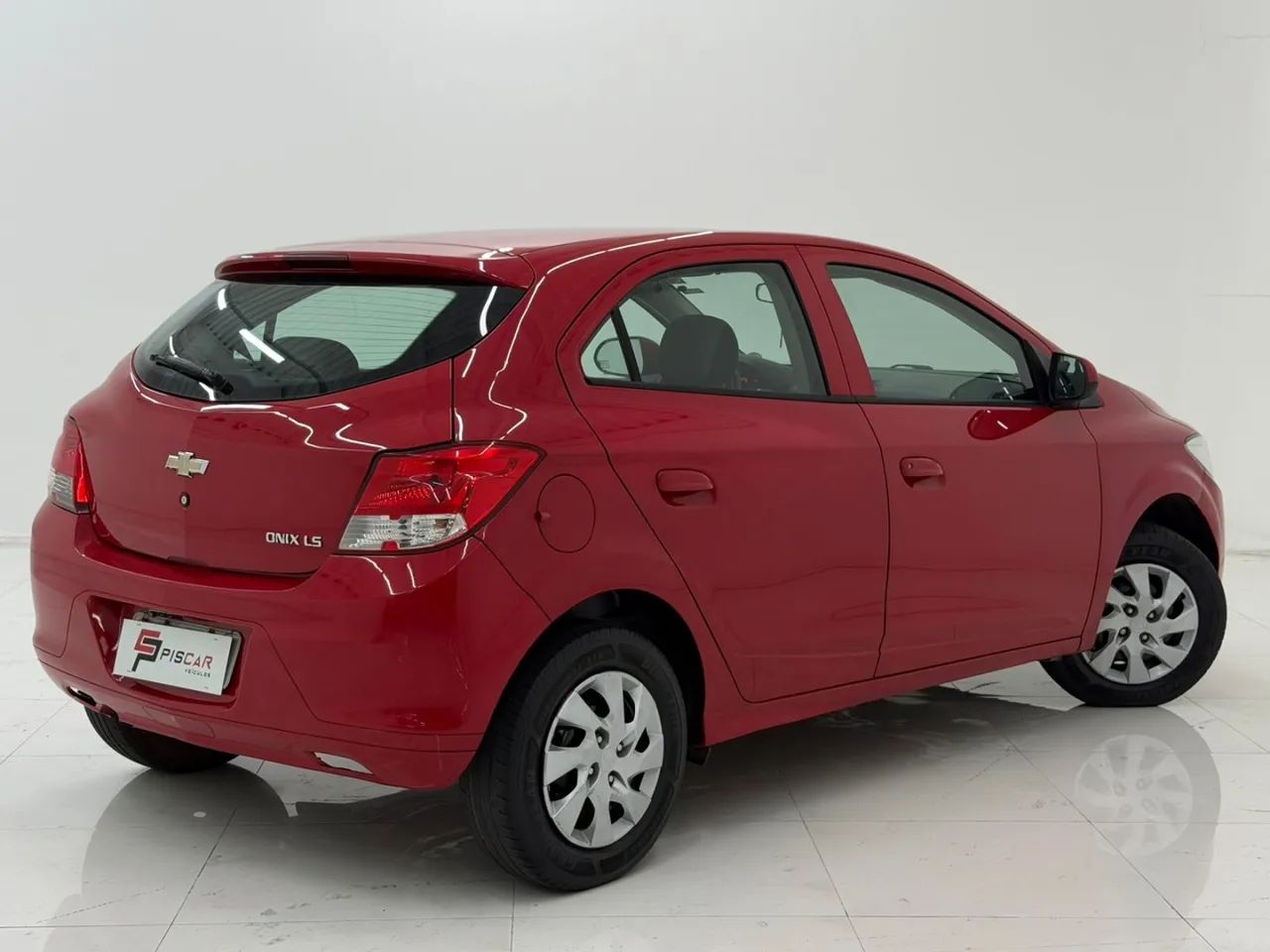 Chevrolet Onix 1.0 MPFI LS 8V Flex 4P Manual 2013 - Foto 5