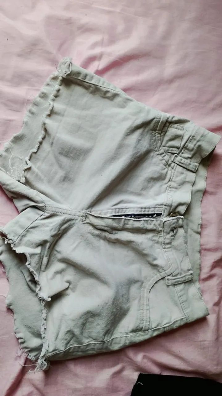 Short jeans bege