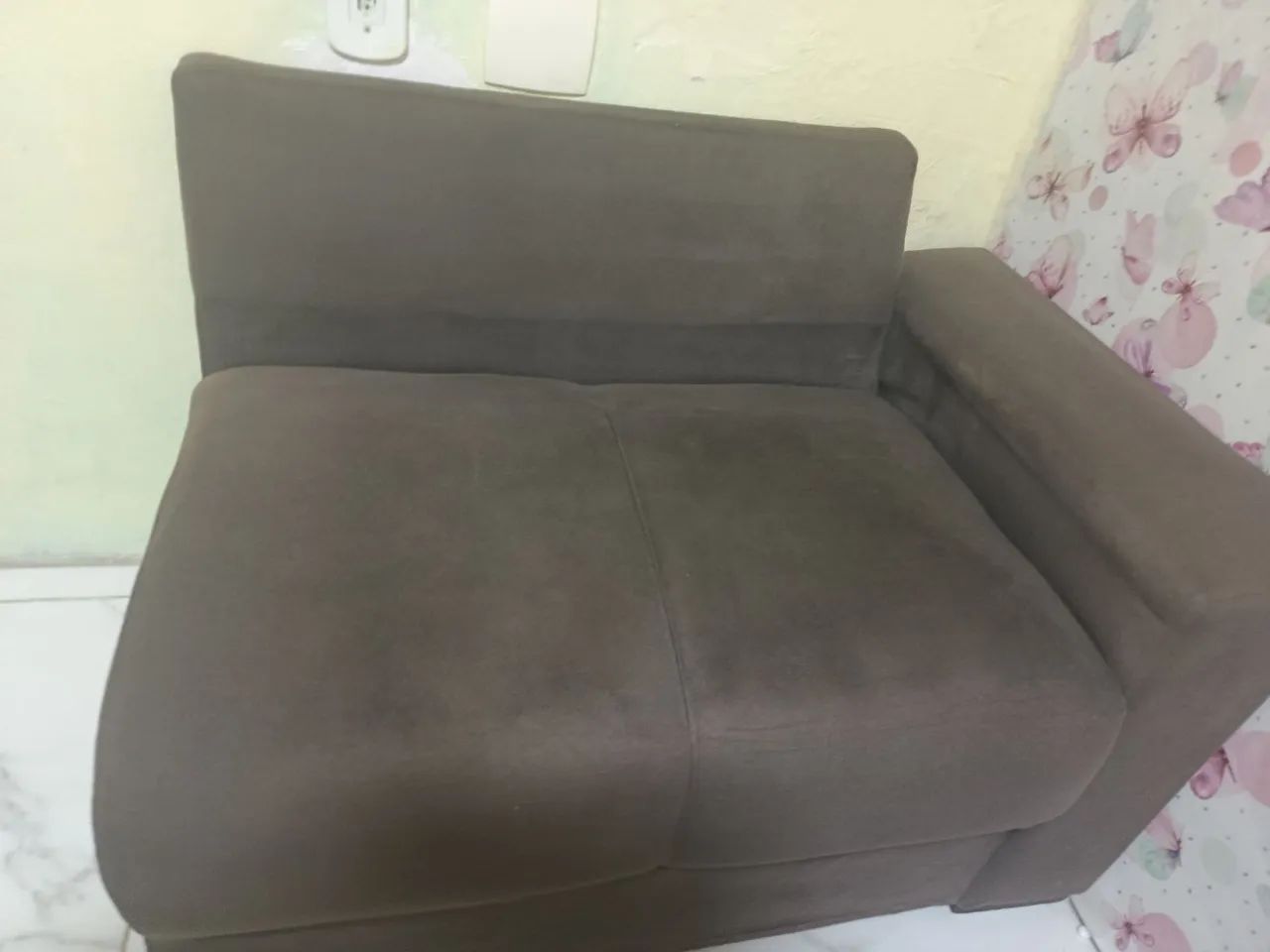 Vendo sofá dois lugares  - Foto 2