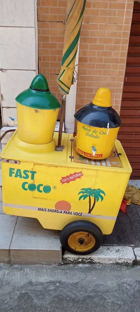 Carrinho de coco completo, pronto para começar a vender com 2 bojos