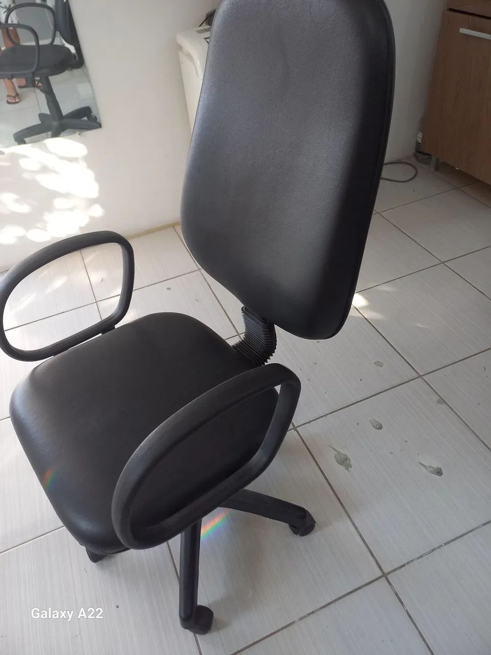 Cadeira couro chefe - Foto 2