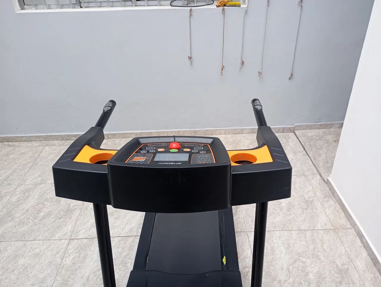 Faça exercício em casa 