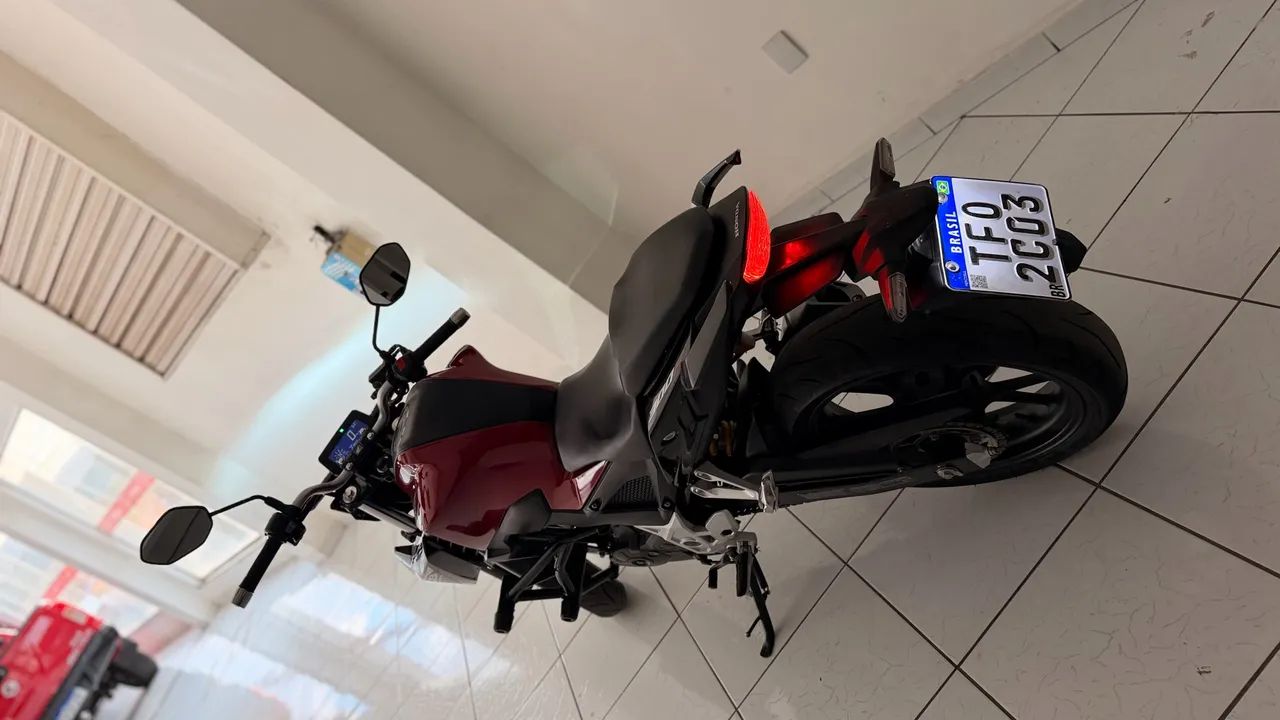CB TWISTEE 300 2025 - Foto 3