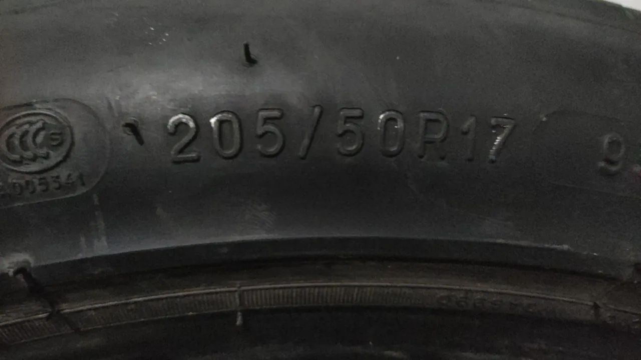 PNEU MICHELIN  - Foto 2