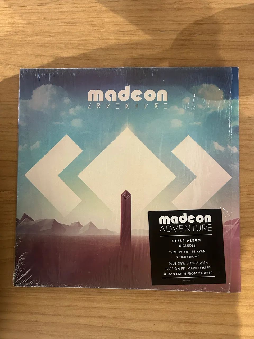 Vinil MADEON
