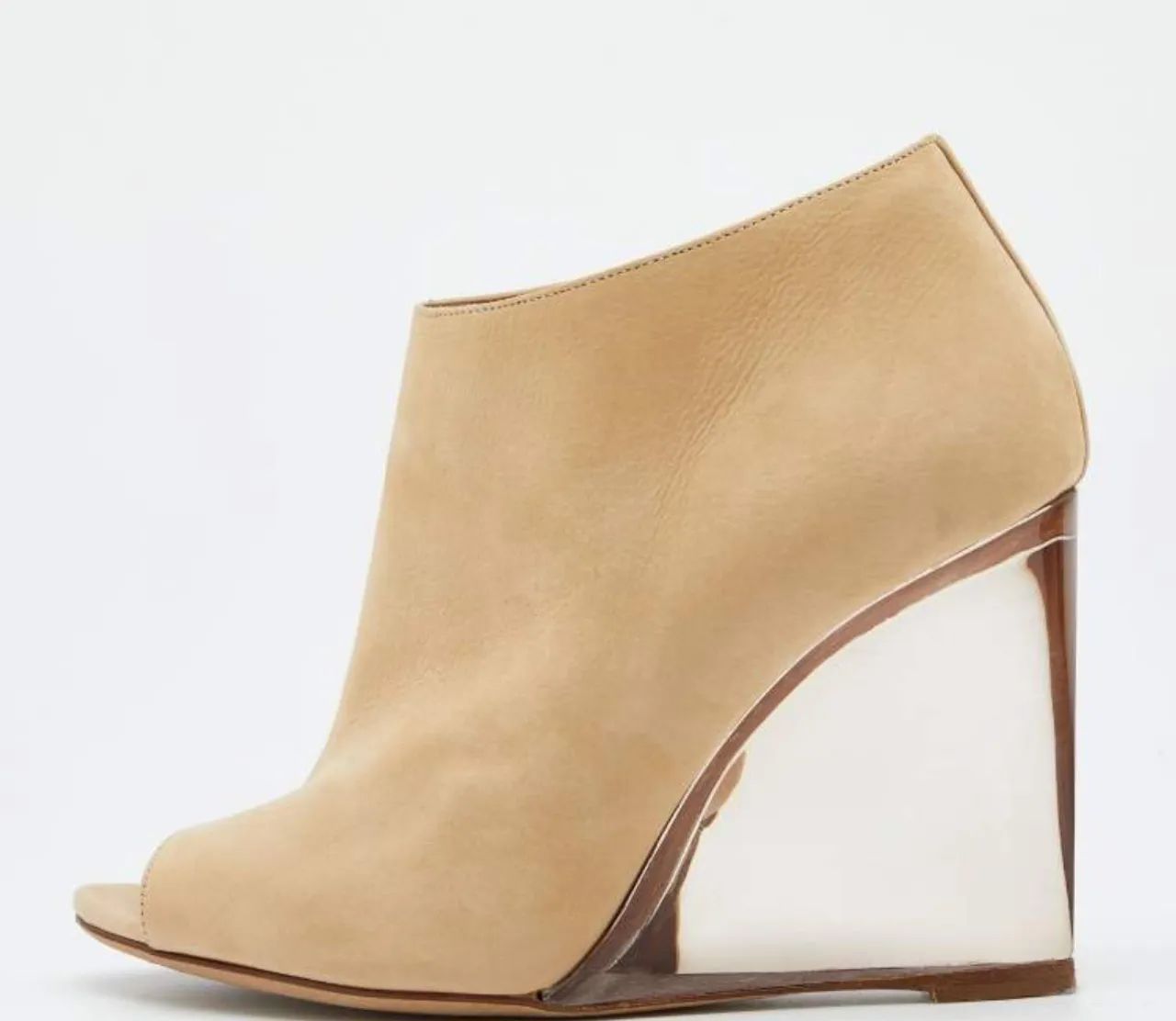Sapato Anabela de couro feminino estilo bota - Burberry - Foto 5