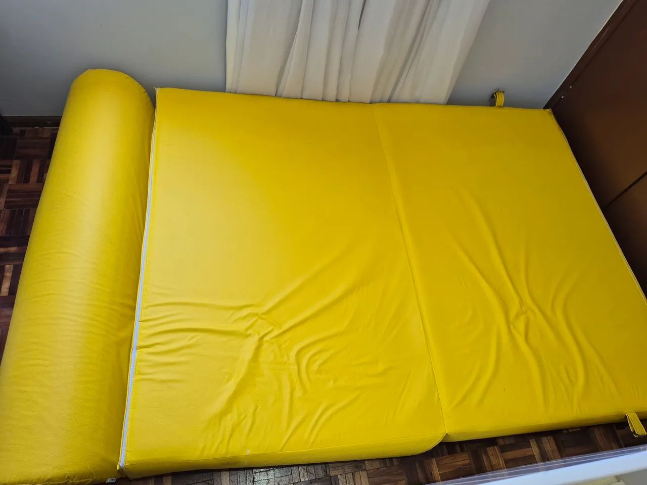 Sofa Cama Tok Stok Amarelo  - Foto 4