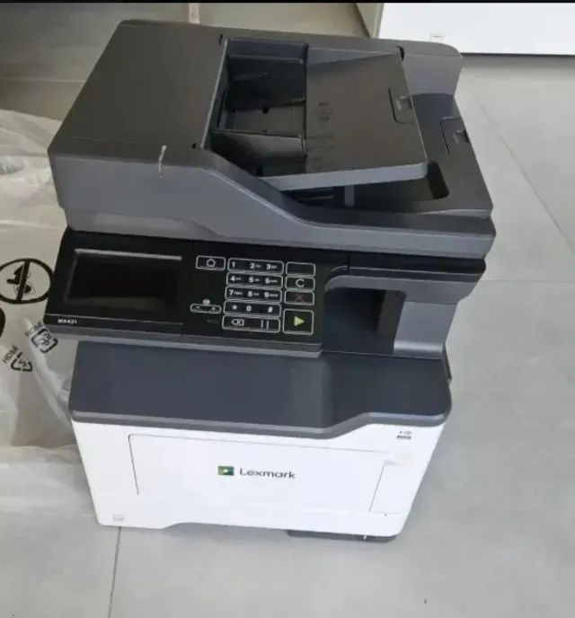 Copiadora multifuncional Lexmark MX421ade