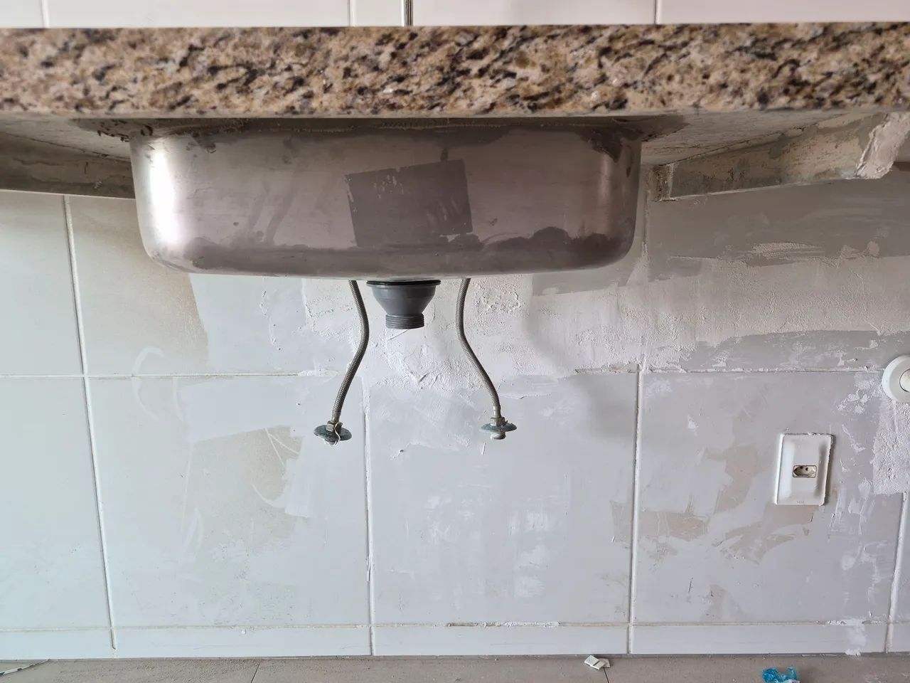 Bancada nova de granito Santa Cecília  - Foto 4