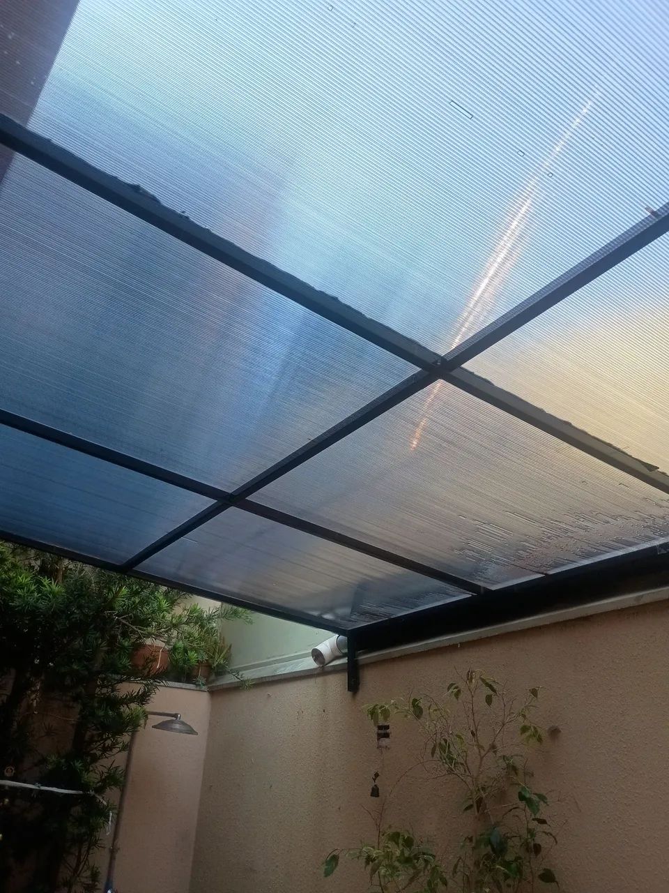 Estrutura ferro e policarbonato  - Foto 4
