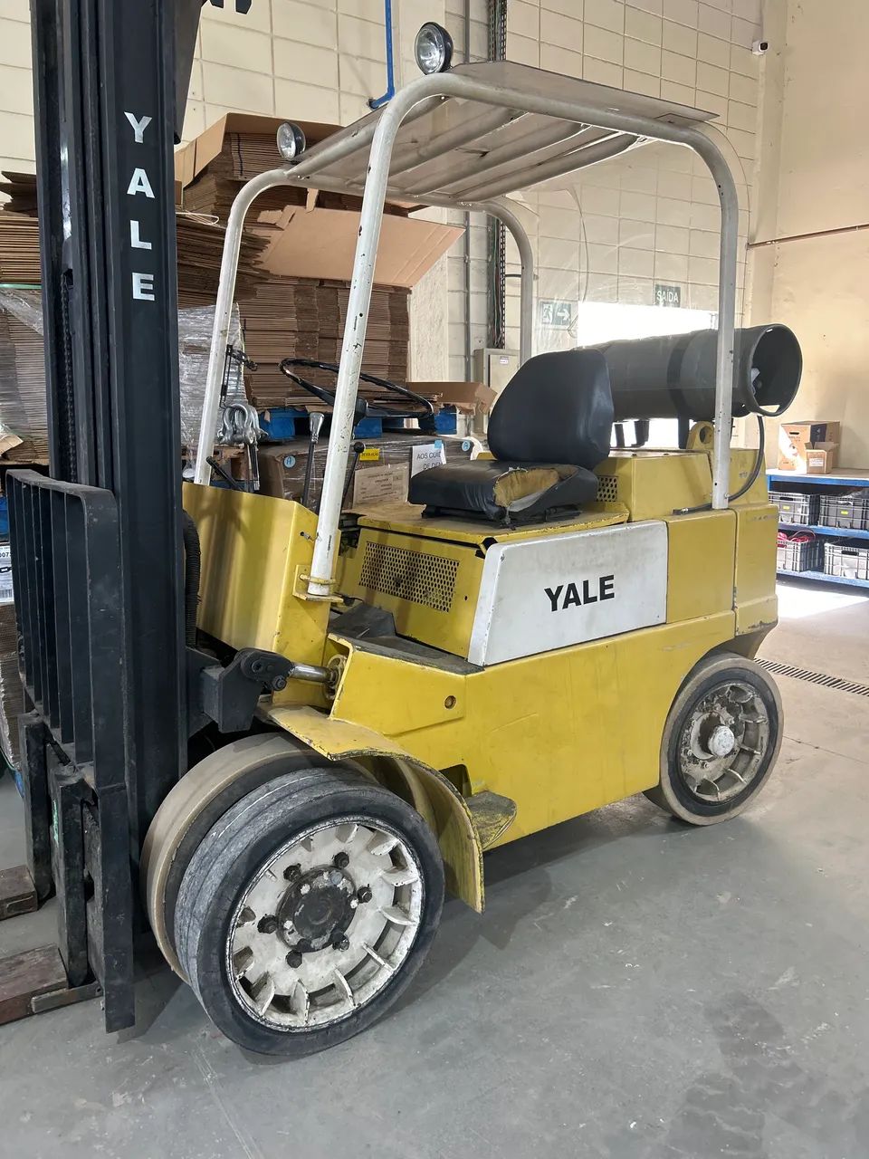 Empilhadeira yale 