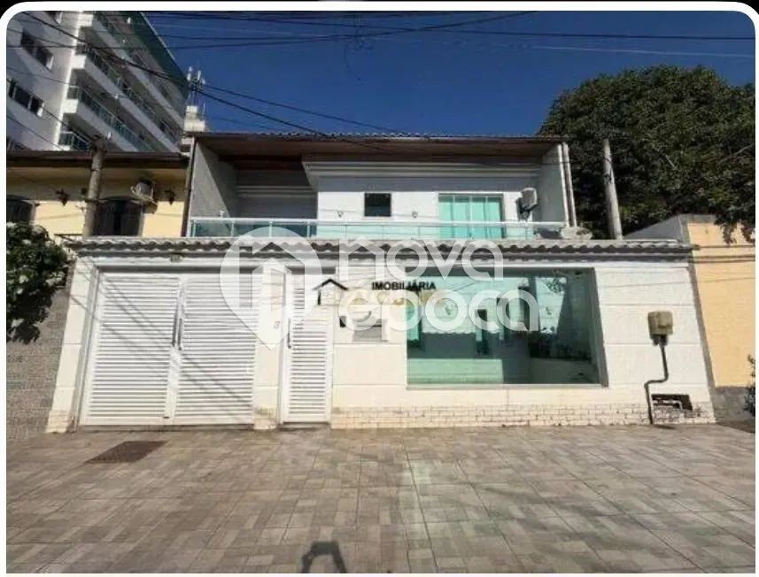 Vila Valqueire | Casa 4 quartos, sendo 2 suites