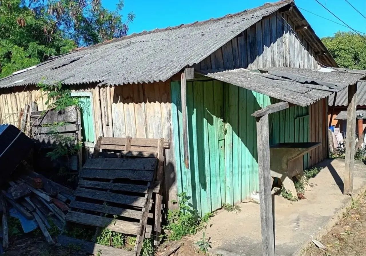 Vende-se terreno com 3 casa - Foto 3