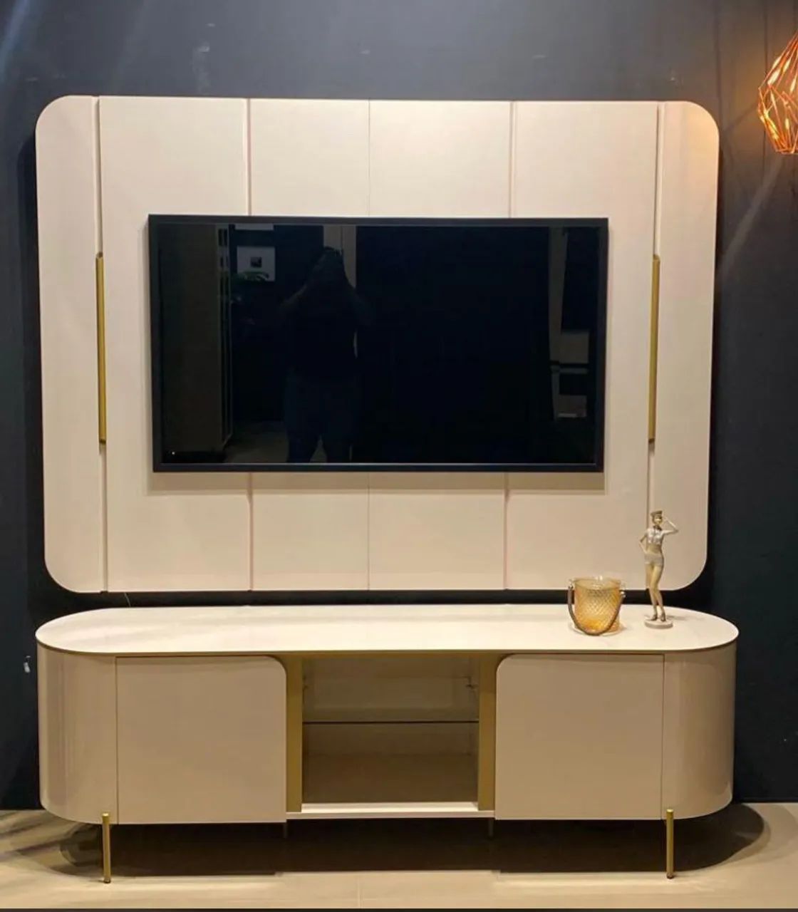 Rack com painel Adele DJ Móveis, ideal para TVs até 65 Polegadas - Entrega Imediata; - Foto 3
