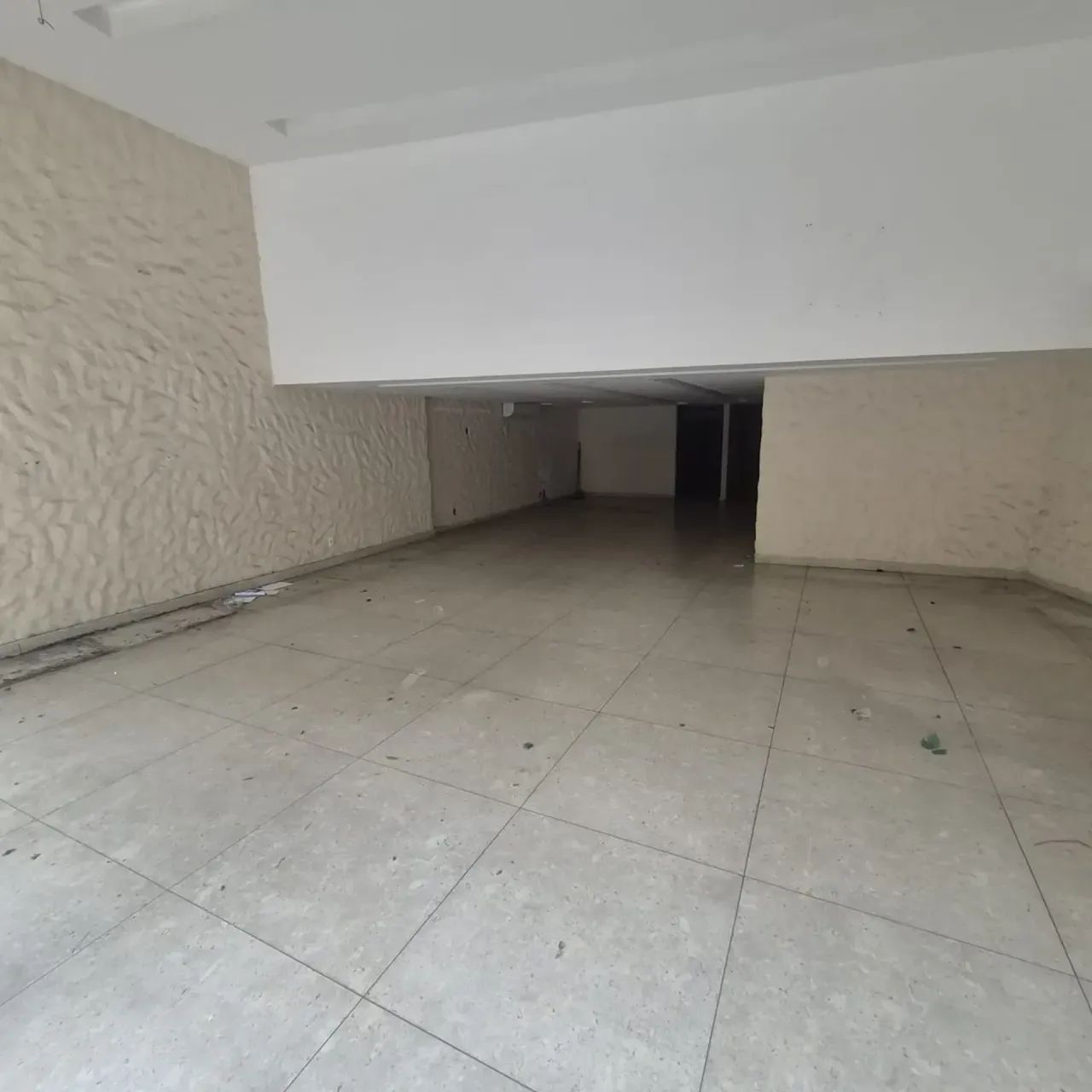 Alugo Lojão Meier Dias  d Cruz 79 aprox 240m² loja +  100m² girau 12m de frente otima loca - Foto 3