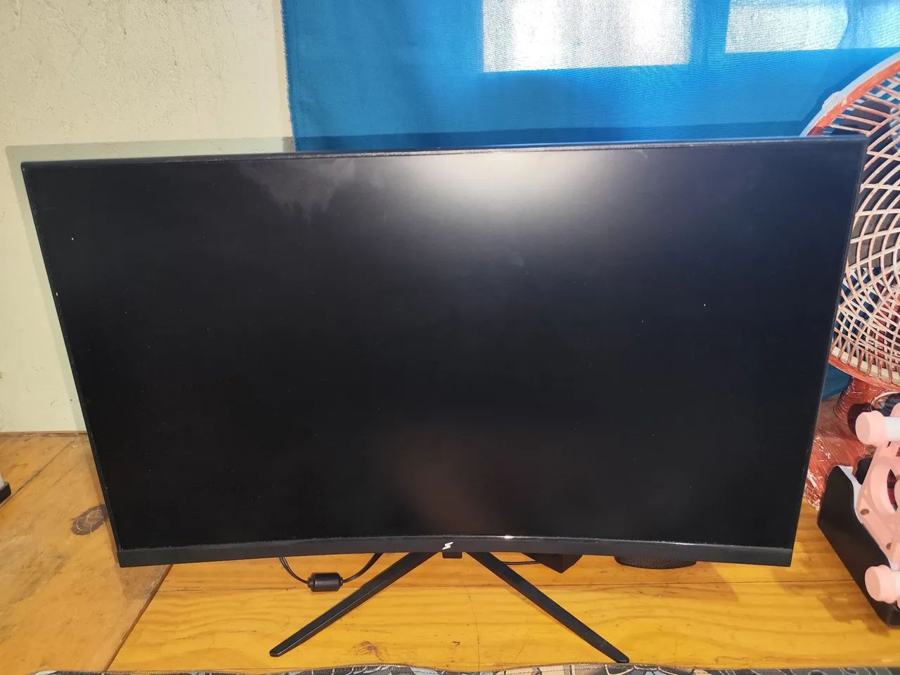 Monitor 24 polegadas SUPER FRAME 180 MHZ TELA  CURVO - Foto 2